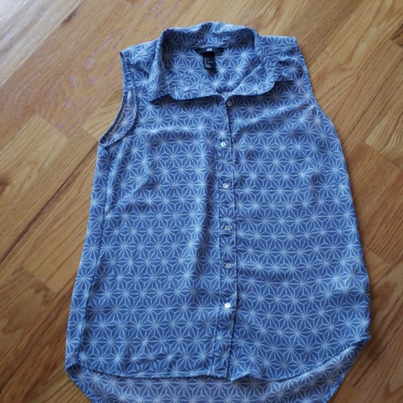 H&M Tops - Armless top